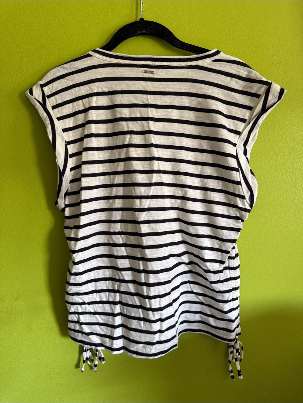 DKNY Jeans Black & White Stripes Short Sleeve Tee Shirt Top Size XL - Picture 2 of 3